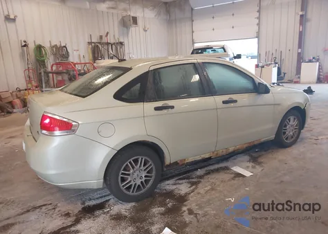 2010 Ford Focus Se z USA, uszkodzony, nr VIN 1FAHP3FN4AW162303